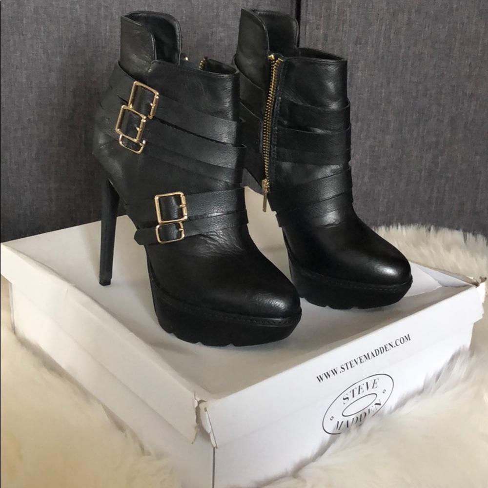 Steve Madden black and gold high heel bootie